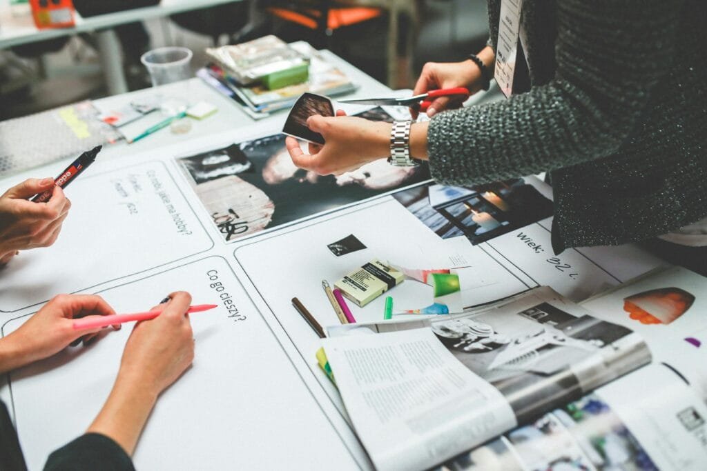 Tahapan dalam Funnel Marketing (Awareness, Consideration, Conversion)